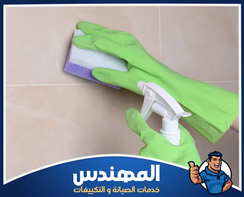 تنظيف وتلميع الاسطح متى يحتاج المنزل إلى تنظيف شامل؟ علامات واضحة توضح مؤشرات تراكم الأوساخ والحاجة للتنظيف العميق.